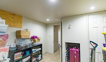 914 S A St, Arkansas City, KS 67005