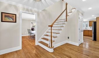 22 Emerald Ln, Bethany, CT 06524