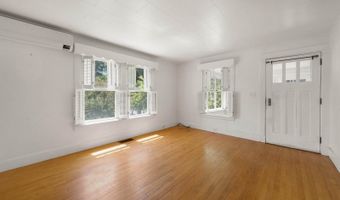 164 7th St, Bangor, ME 04401
