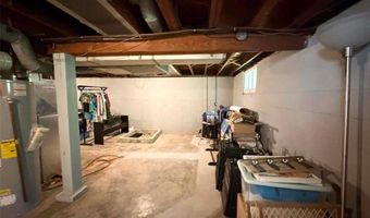 2128 Norside Dr, Alton, IL 62002
