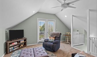 125 Pelican Dr, Atlantic Beach, NC 28512
