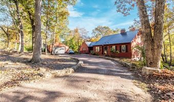 584 Division Rd, East Greenwich, RI 02818