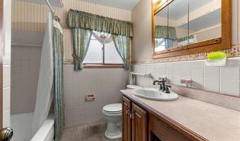 25542 W Warren St, Dearborn Heights, MI 48127