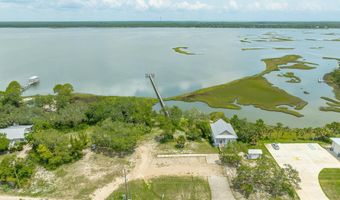 127 Harbor Cir, Alligator Point, FL 32346