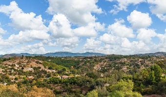 2687 Via Del Robles, Fallbrook, CA 92028