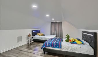 1703 Vanburen St, Aliquippa, PA 15001