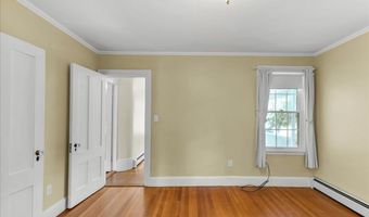 92 Cedar St, Belfast, ME 04915