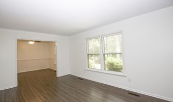 901 Glendale Dr, Aberdeen, NC 28315