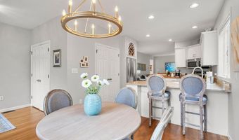 53 Essex Rd, Bedford, NH 03110