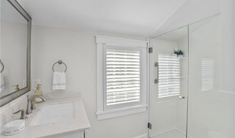 15 Harwood Rd, East Greenwich, RI 02818