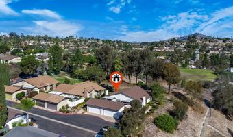 11060 Plum Tree Ln, Spring Valley, CA 91977