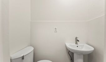 5840 S Olive St, Los Angeles, CA 90003