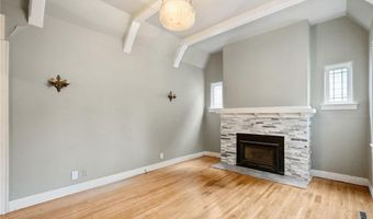 808 John Farry Pl, Albert Lea, MN 56007