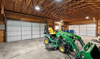9095 76th St SE, Alto, MI 49302