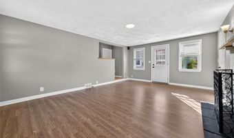 140 Promenade St, Barrington, RI 02806