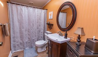 5043 N Adrian Hwy, Adrian, MI 49221