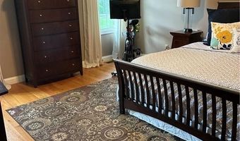32 Sweet Pea Dr, Cranston, RI 02920