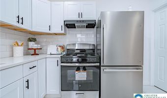 907 N 5th St, Allentown, PA 18102