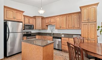 7923 147th St W, Apple Valley, MN 55124