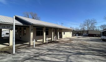 304 S Market St, Alton, MO 65606