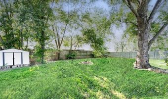 1000 Tater Black Rd, Bentonville, AR 72712