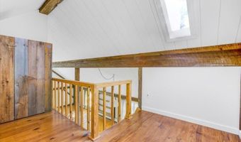 16 Kilroy Rd, Andover, NJ 07860