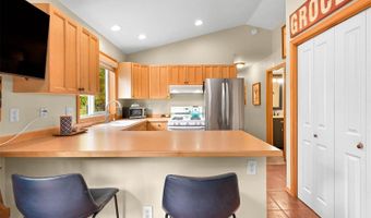 2412 W North St, Bellingham, WA 98225
