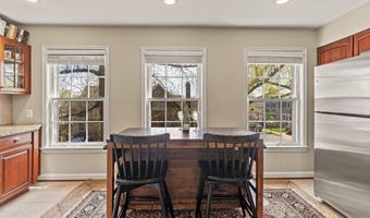 2302 SANFORD St, Alexandria, VA 22301