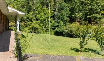 208 Murdock Rd, Bakersville, NC 28705