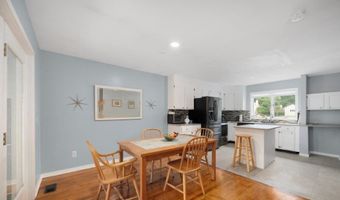 10 Heather Ln, Hopkinton, RI 02832
