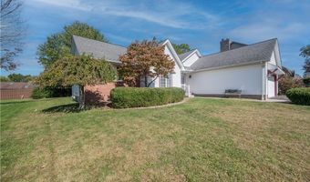 6488 S Timberidge Dr, Austintown, OH 44515