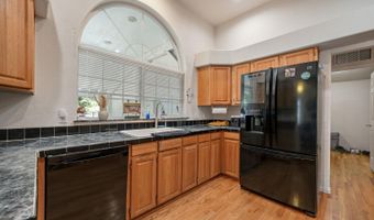 15947 Butterfield Ln, Anderson, CA 96007