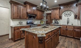 240 Magnolia Ln, Bennington, OK 74723