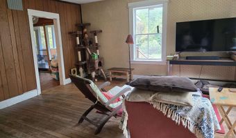 158 Macintosh Hill Rd, Bethel, VT 05032