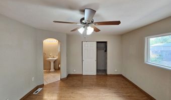 1604 LOS ARBOLES Ave NW, Albuquerque, NM 87107