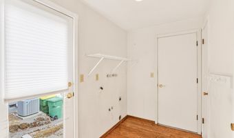 14775 NW OAKHILLS Dr, Beaverton, OR 97006