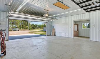 8011 Hollow Corners Rd, Almont, MI 48003