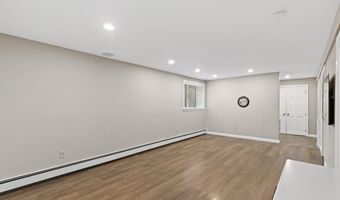 29 Sturgis Ln, Barnstable, MA 02630