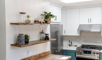 207 Kingsbury Dr, Aptos, CA 95003