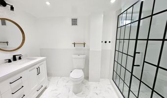 9721 BELLEVUE Dr, Bethesda, MD 20814