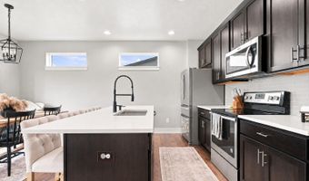1812 Roebling Rd, Adel, IA 50003