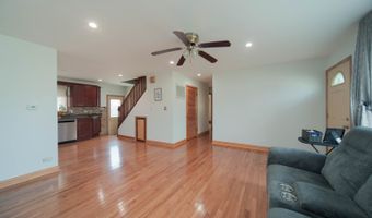 543 W Rose Ave, Addison, IL 60101