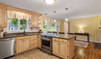 28 Lincoln Dr, Acton, MA 01720