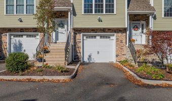 12 Oak Meadows Dr 12, Brookfield, CT 06804