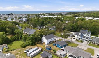 220 Pelican Dr, Atlantic Beach, NC 28512