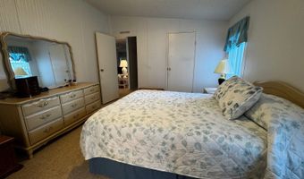 735 GLADIOLA Dr, Auburndale, FL 33823