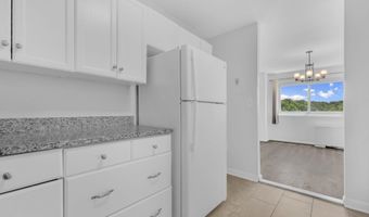1225 MARTHA CUSTIS Dr 914, Alexandria, VA 22302