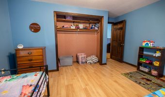4 Howard Siding Ln, Abbot, ME 04406
