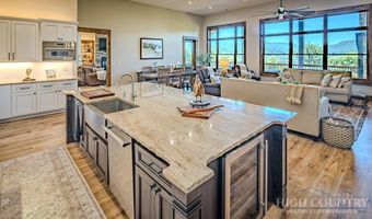 534 Farm Loop Rd, Banner Elk, NC 28604