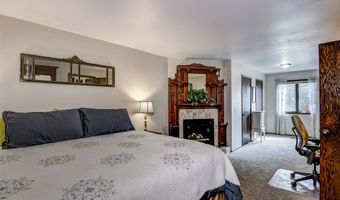 608 Manor Ct, Altoona, WI 54720